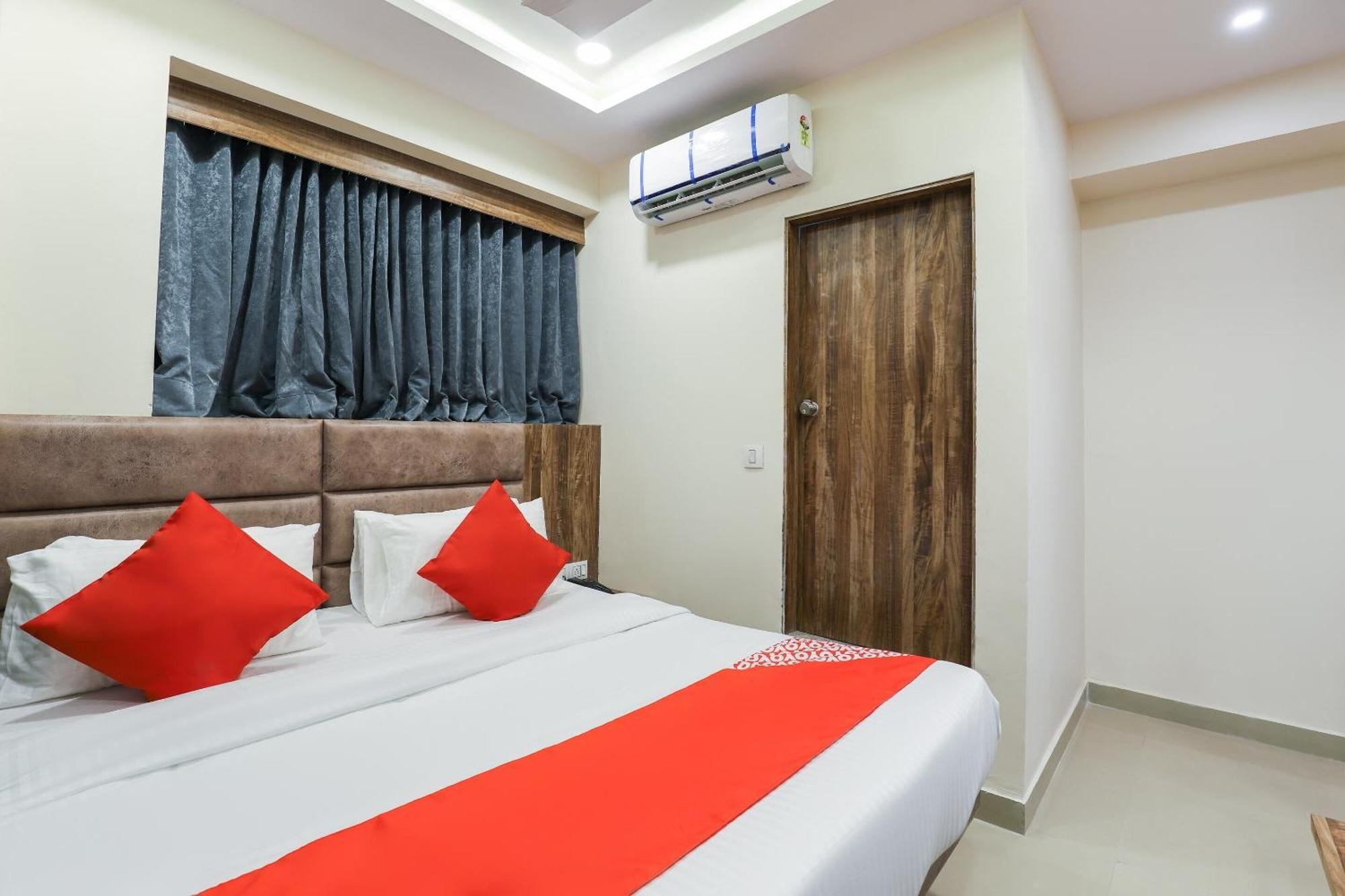 Hotel O Dream Stay Sarkhej エクステリア 写真